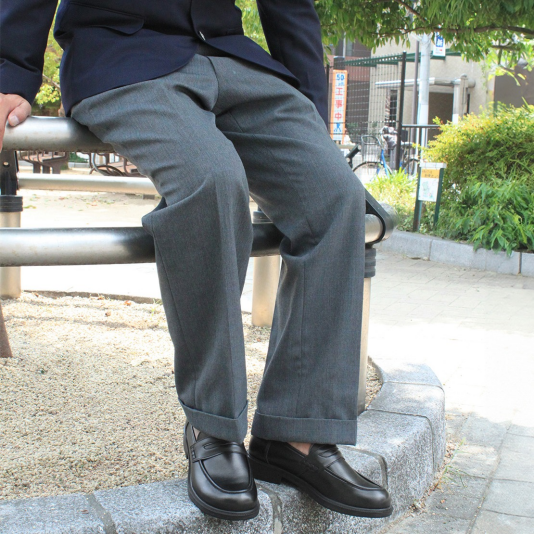 メンズローファーをご紹介✨